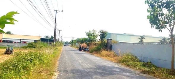 Giá Tốt! Bán 1000m² Đất Lúa Mặt Tiền Tại Hướng Thọ Phú, TP Tân An, Chỉ 2.1 Tỷ